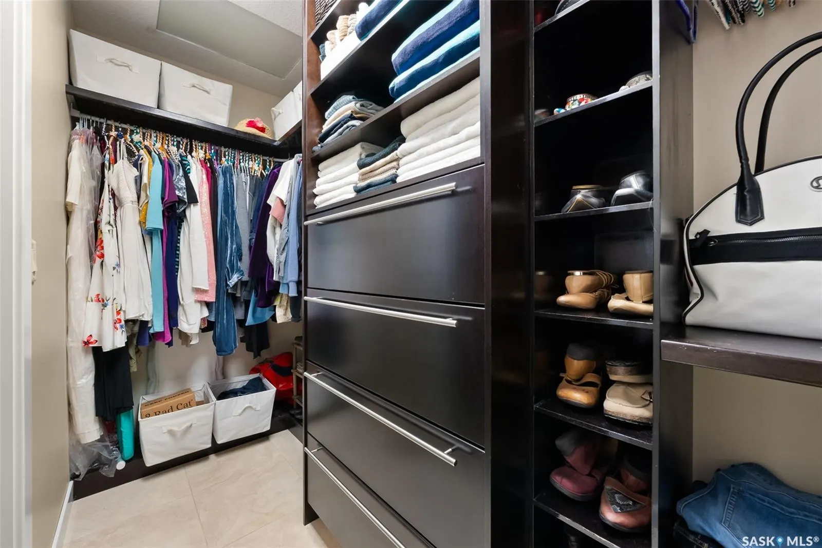 6110 Wascana COURT