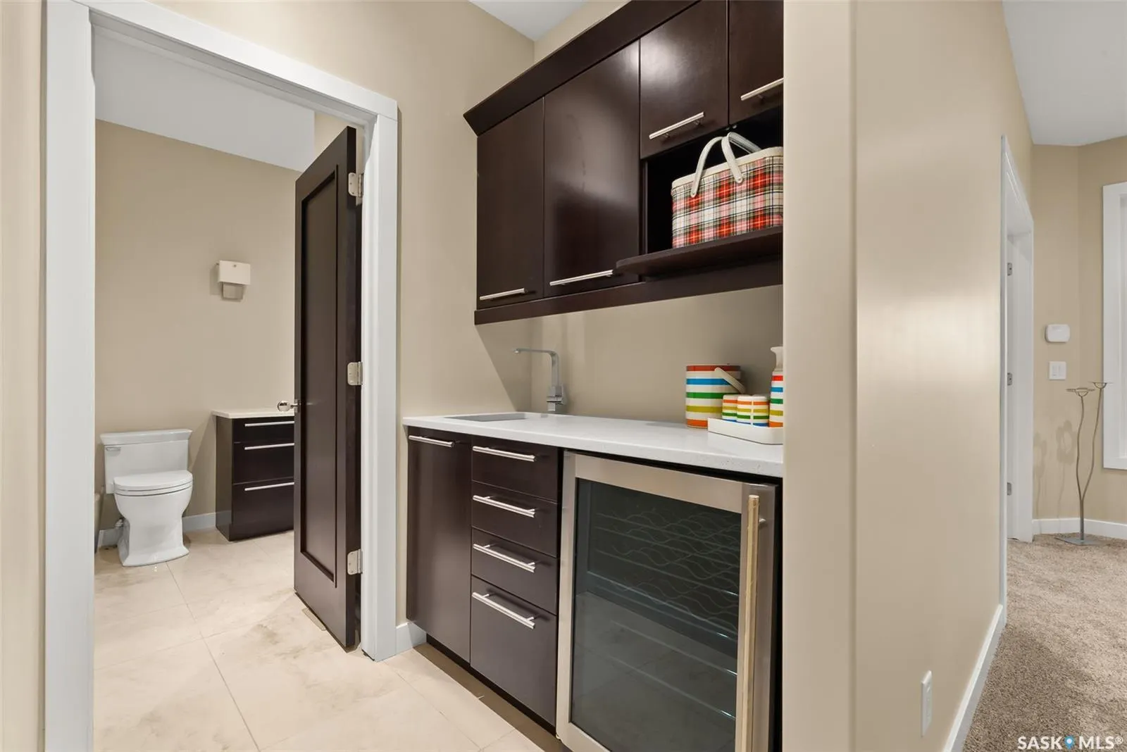 6110 Wascana COURT