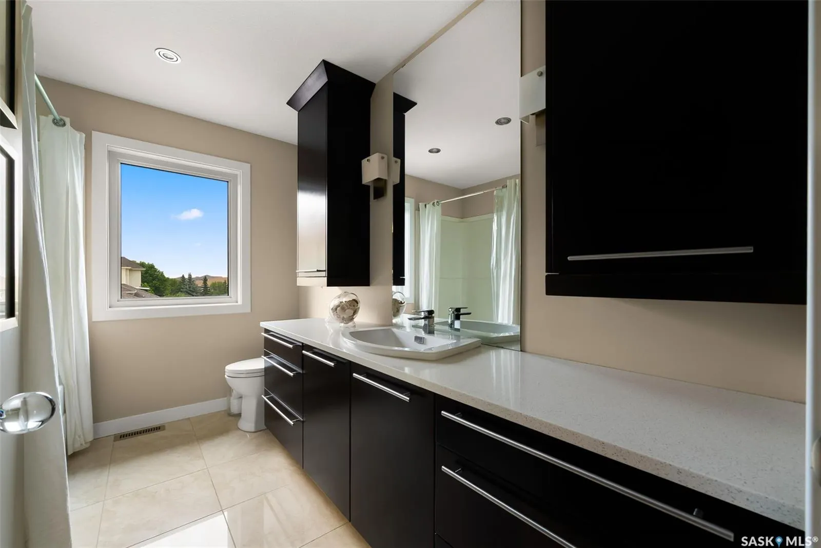 6110 Wascana COURT