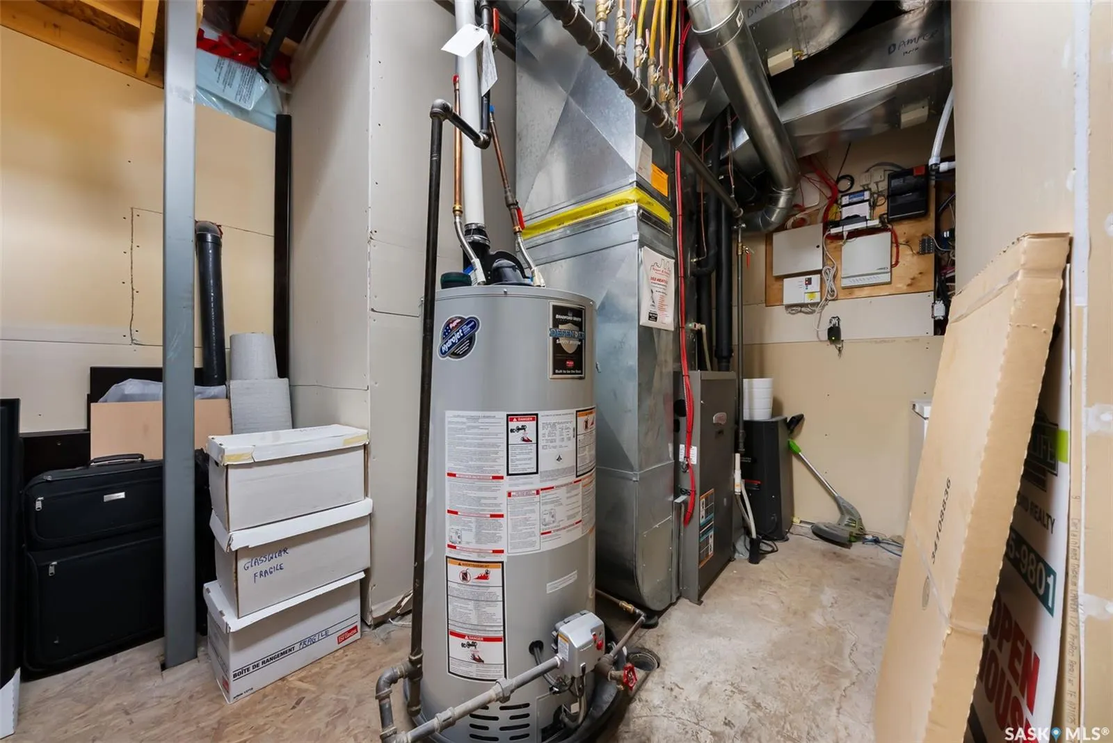 6110 Wascana COURT