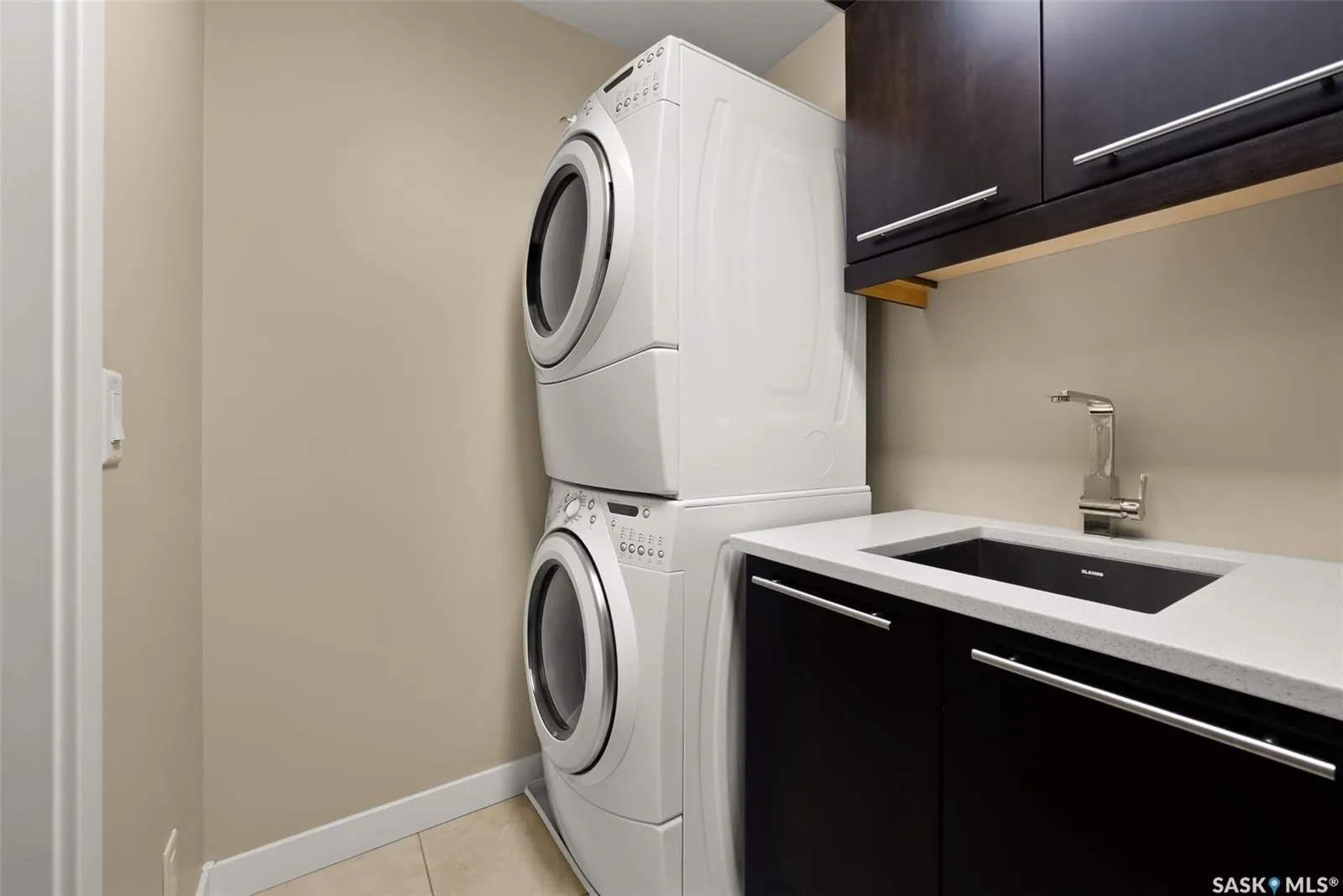 6110 Wascana COURT
