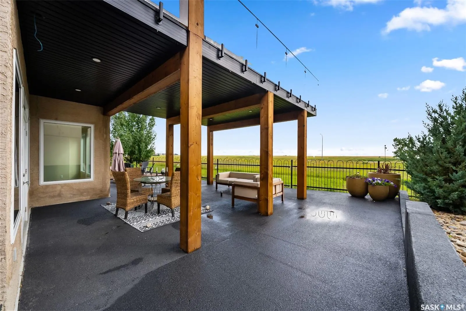 6110 Wascana COURT