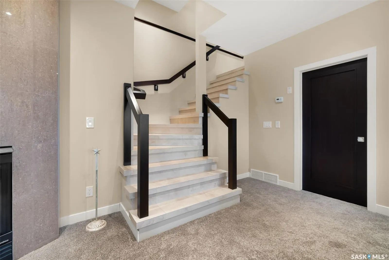 6110 Wascana COURT