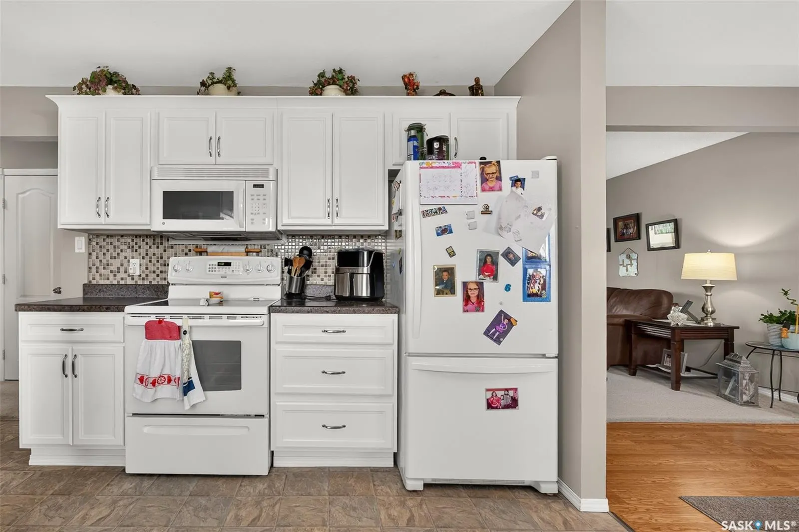 1331 Athabasca STREET W