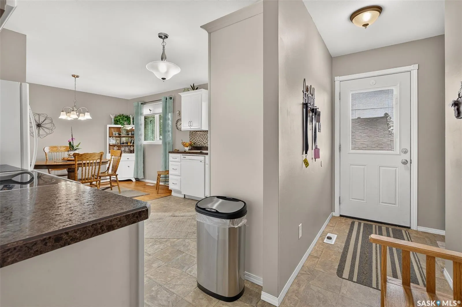 1331 Athabasca STREET W
