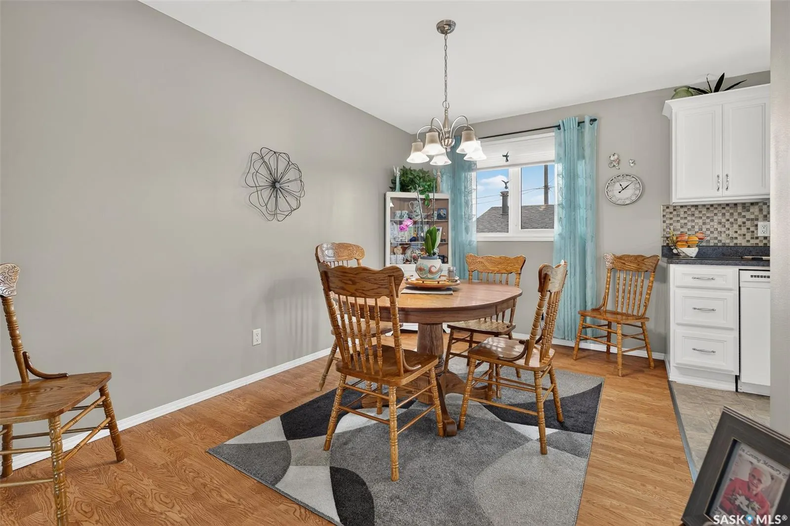 1331 Athabasca STREET W