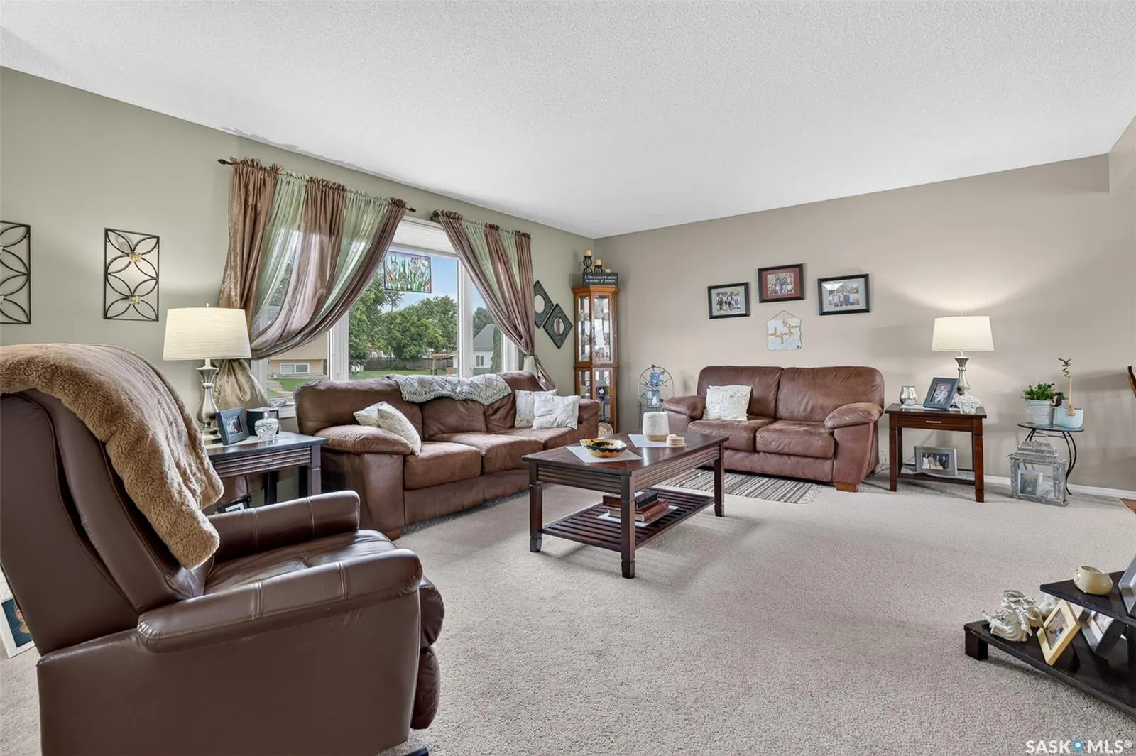 1331 Athabasca STREET W