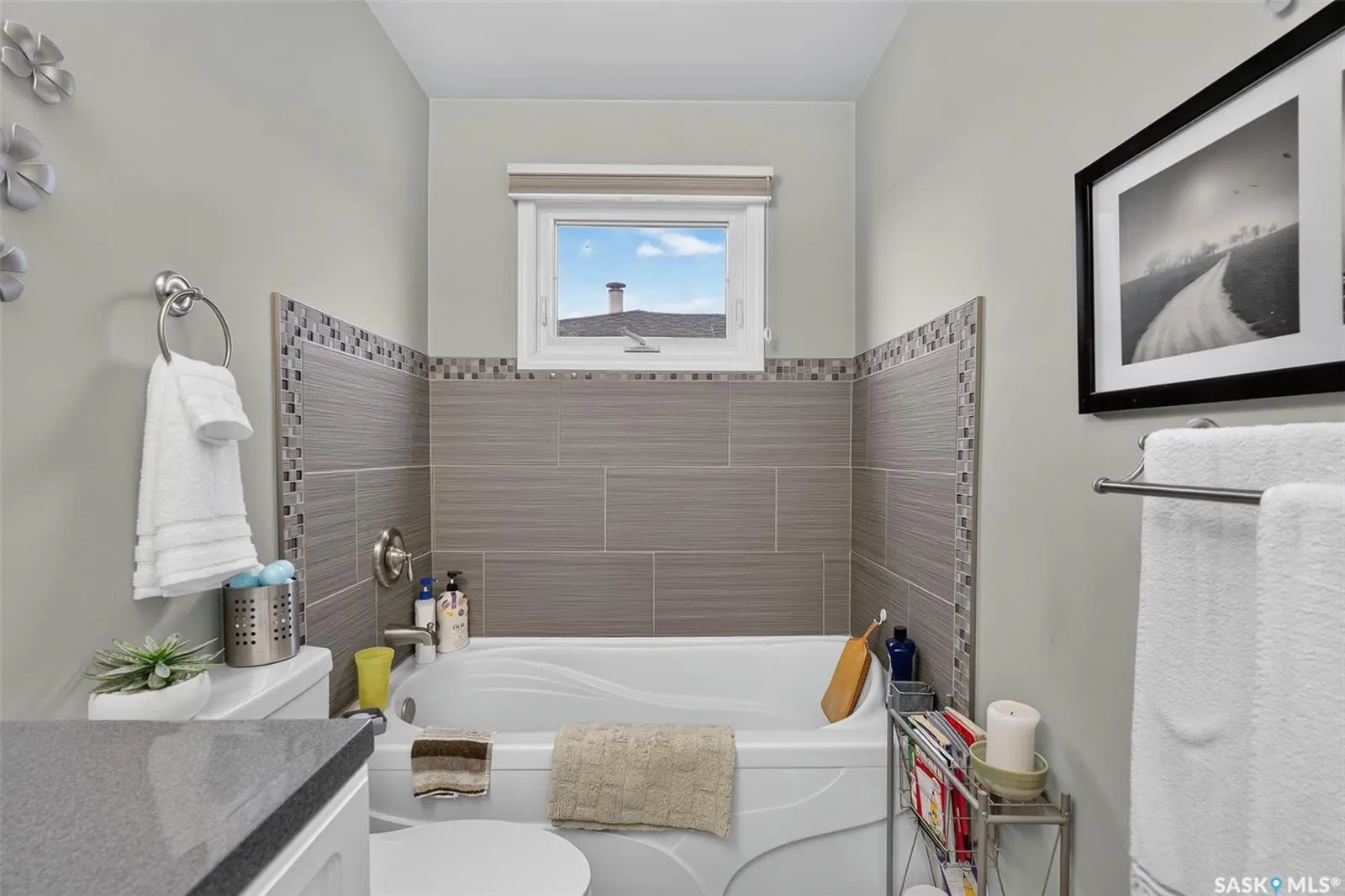 1331 Athabasca STREET W