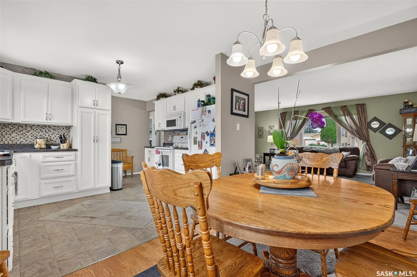 1331 Athabasca STREET W