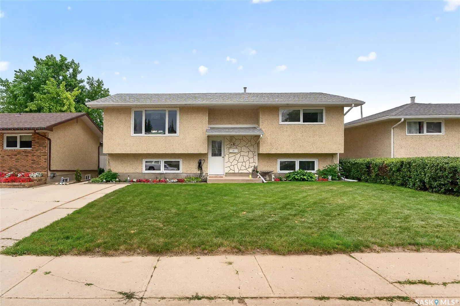 1331 Athabasca STREET W