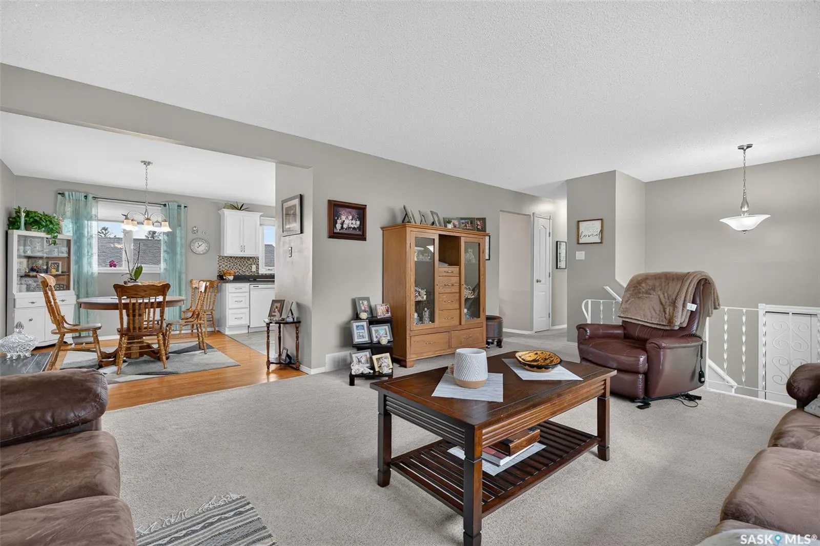 1331 Athabasca STREET W