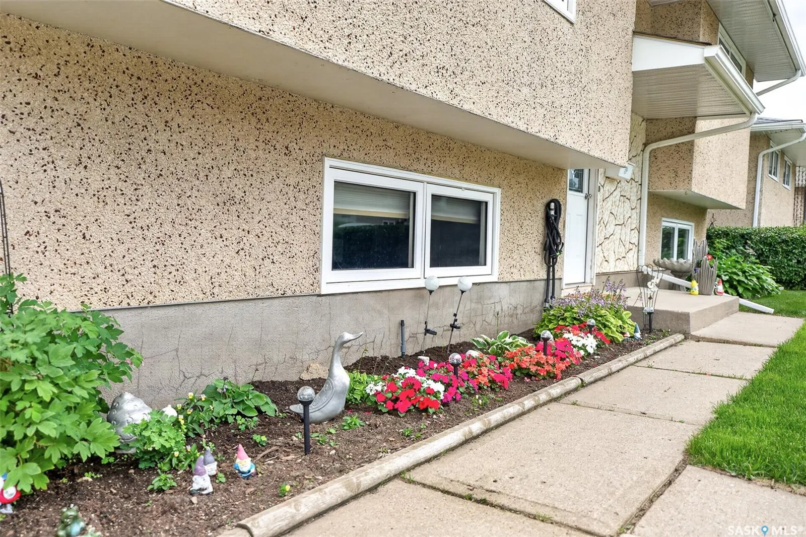 1331 Athabasca STREET W