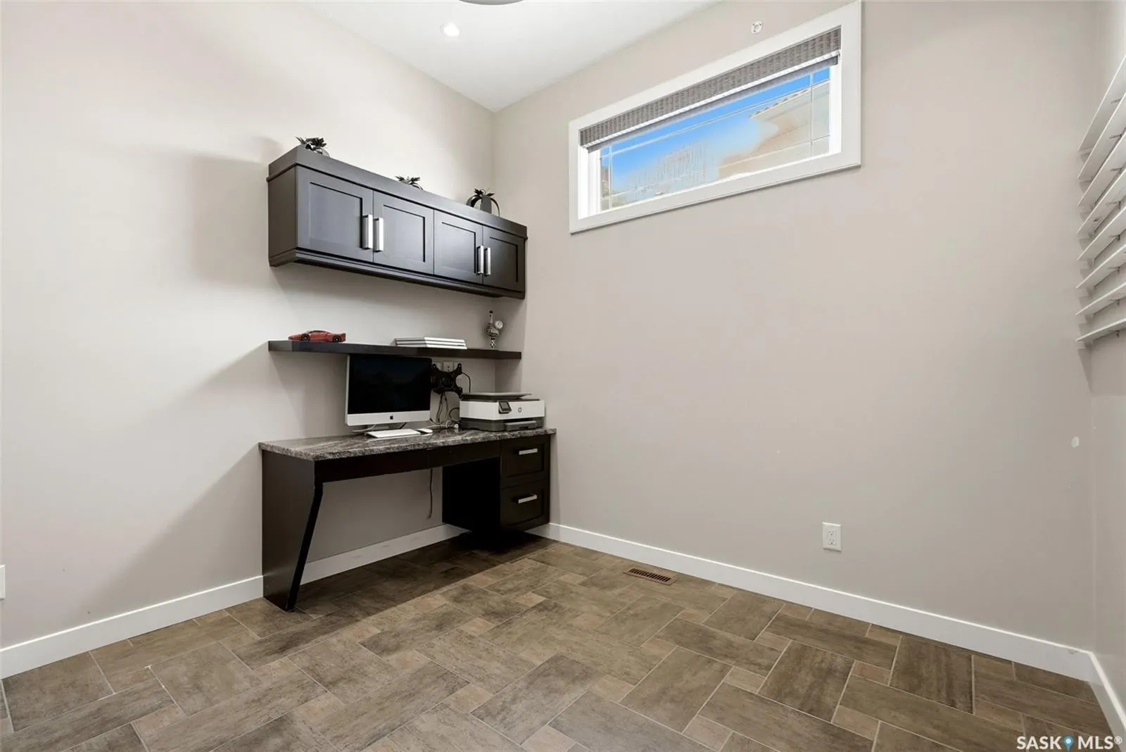 2423 LINNER BAY