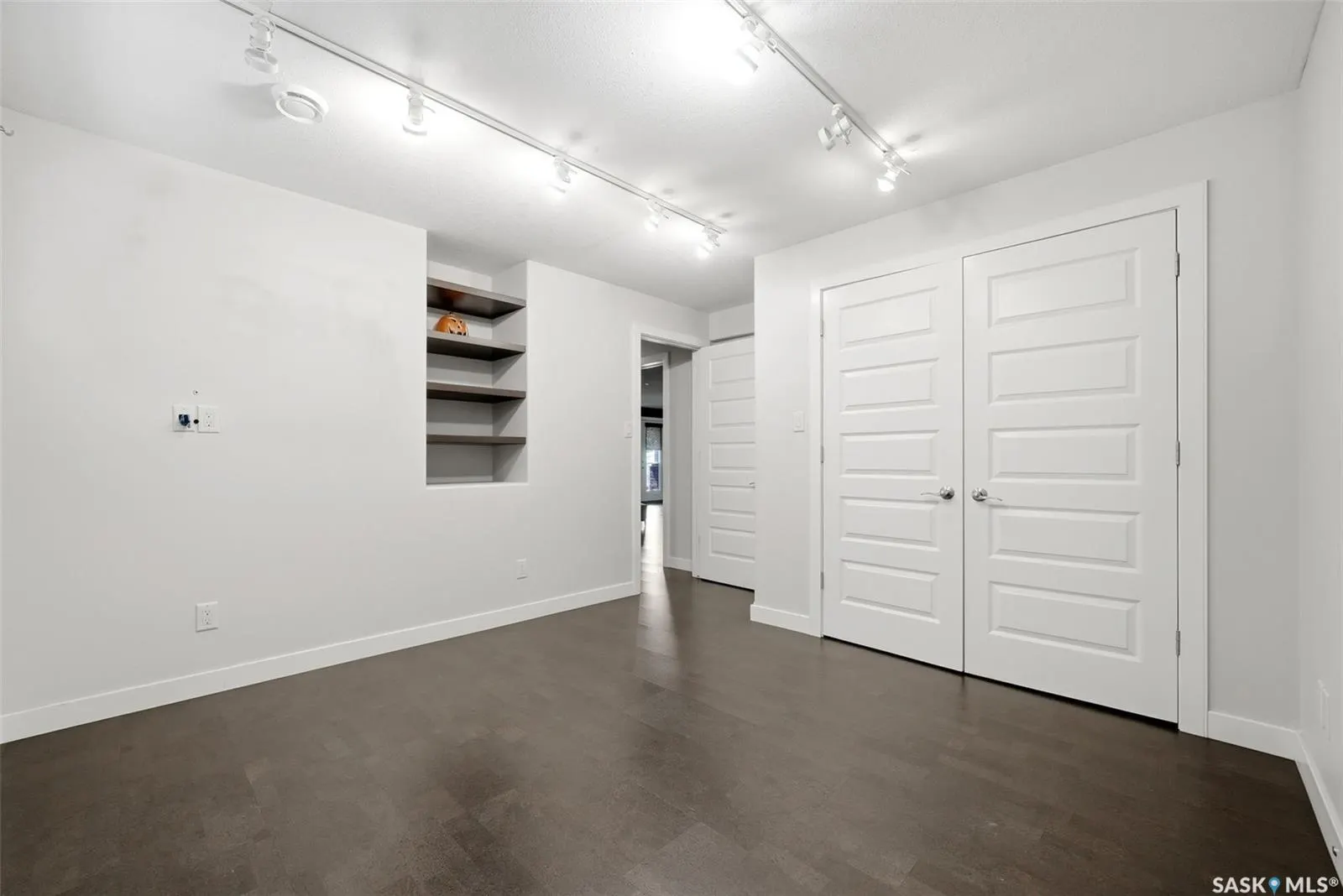 2423 LINNER BAY