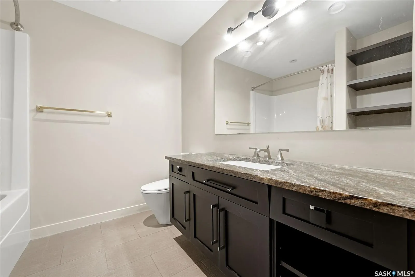 2423 LINNER BAY