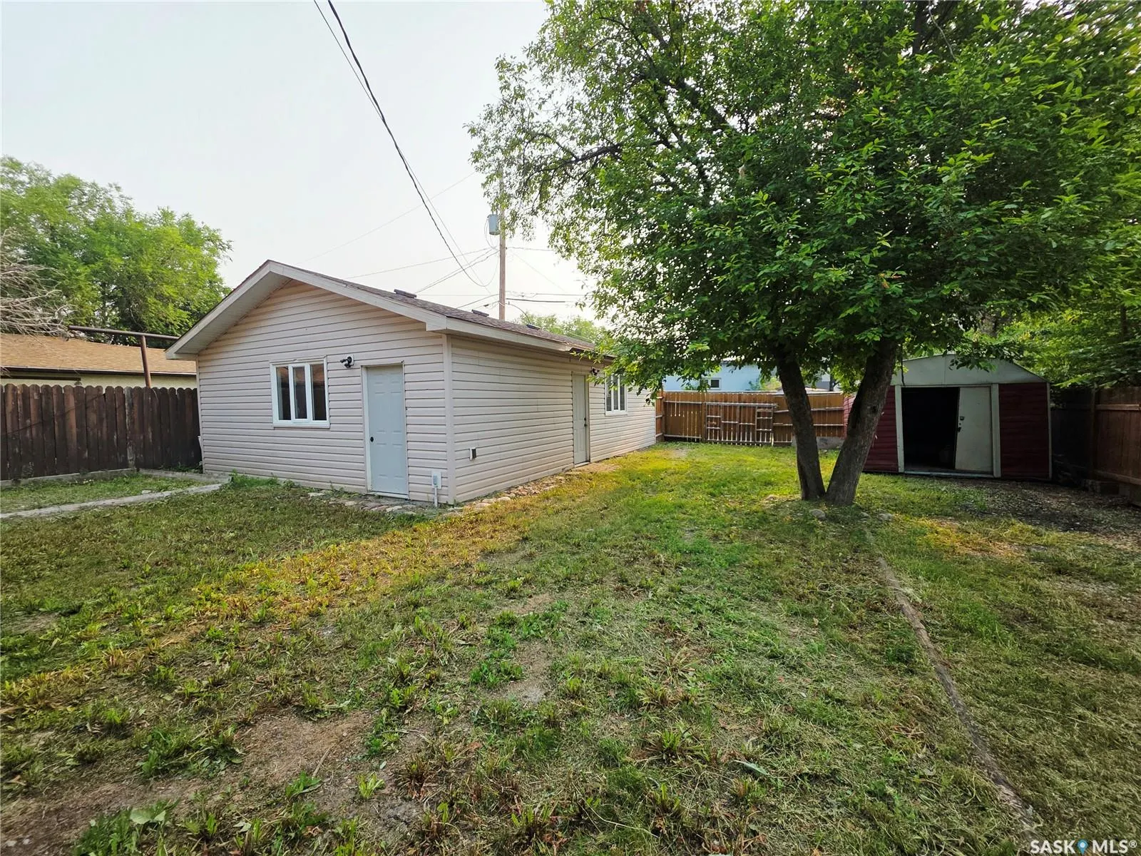 333 Elphinstone STREET