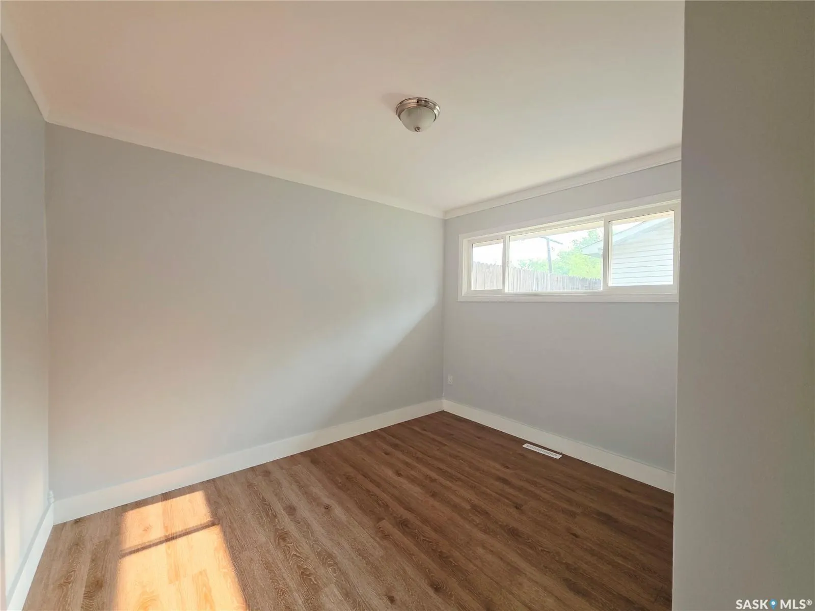 333 Elphinstone STREET