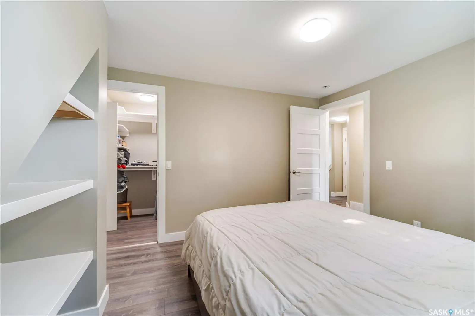 414 Main STREET S