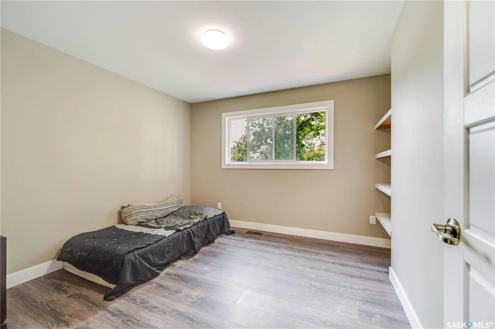 414 Main STREET S