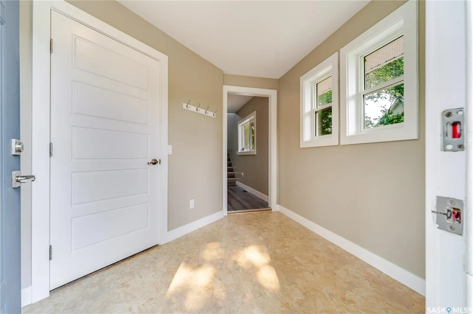 414 Main STREET S