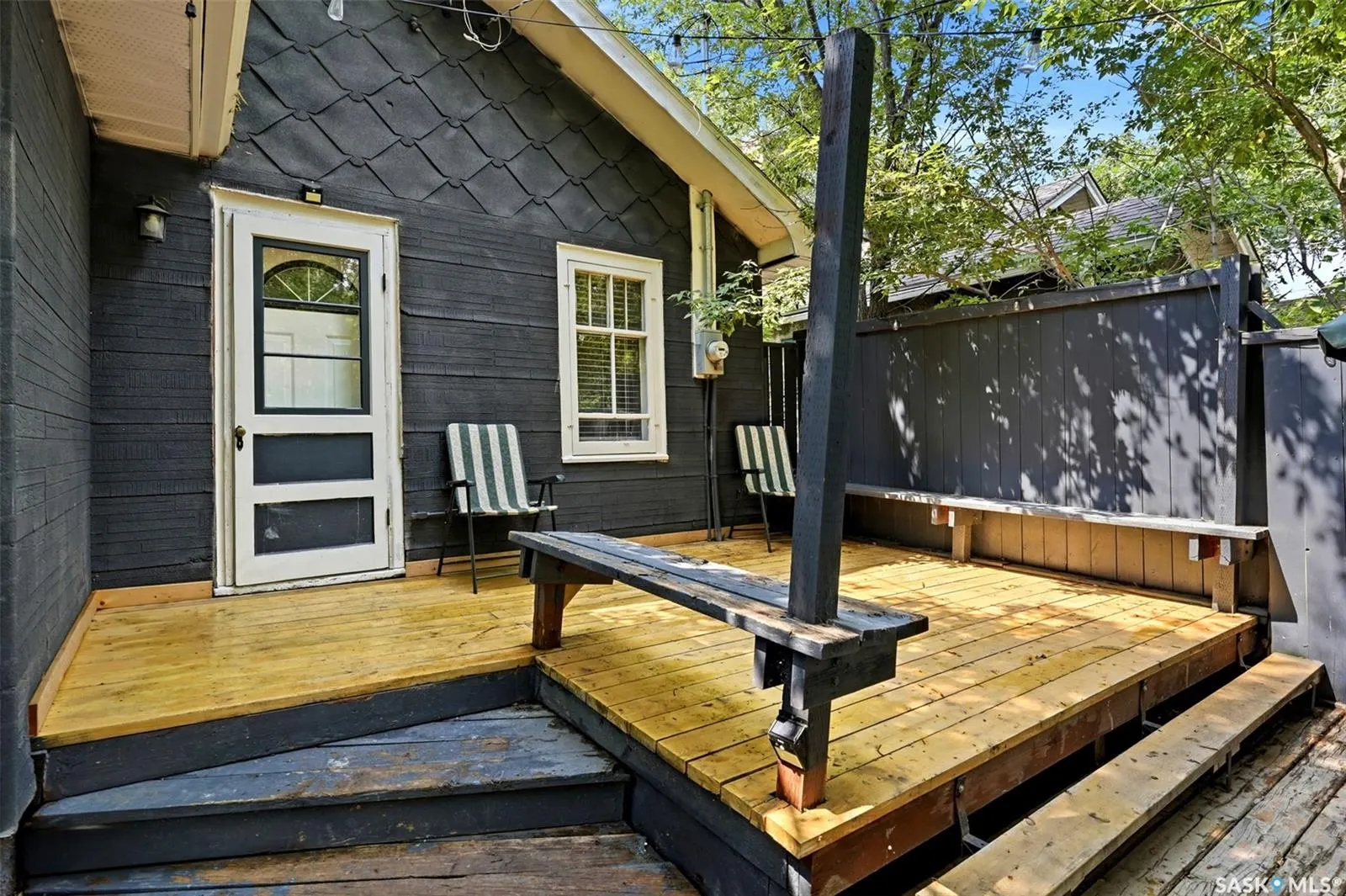 1555 Retallack STREET