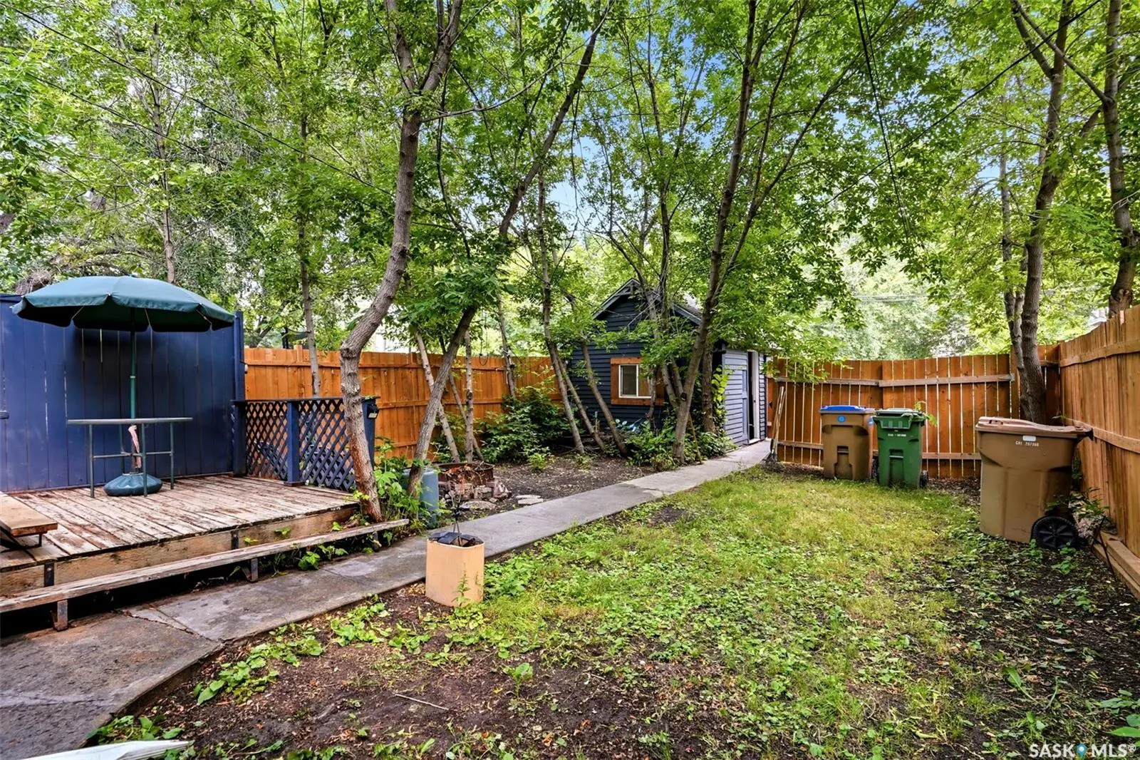 1555 Retallack STREET