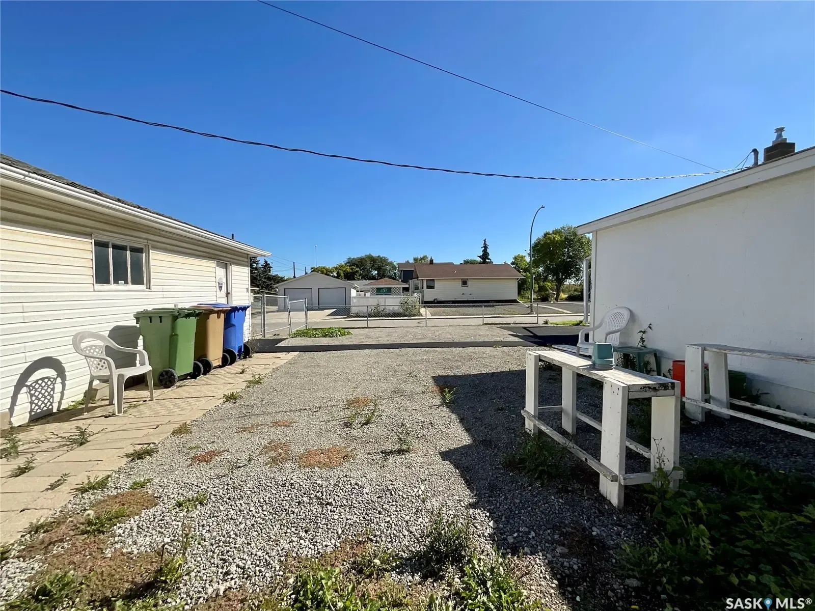 1240 10th AVENUE E