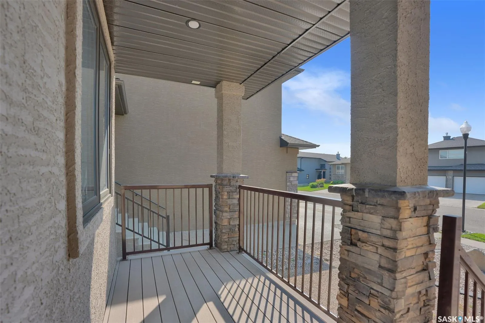 3826 GOLDFINCH WAY