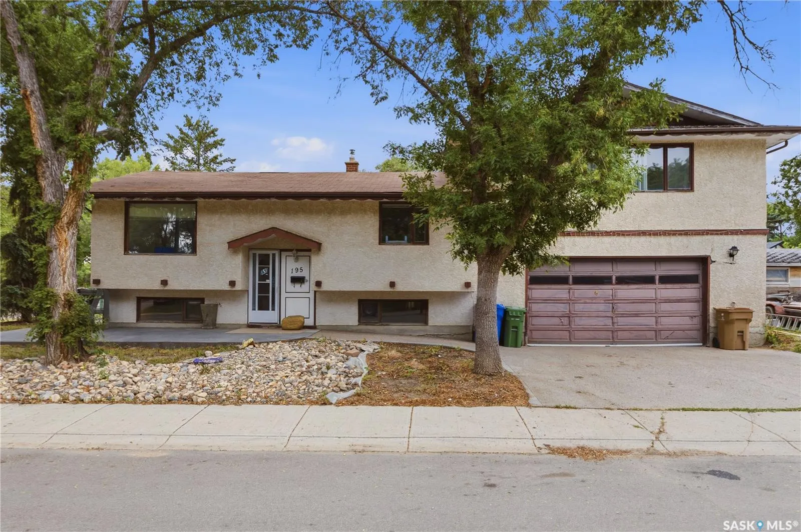 195 Forsyth CRESCENT