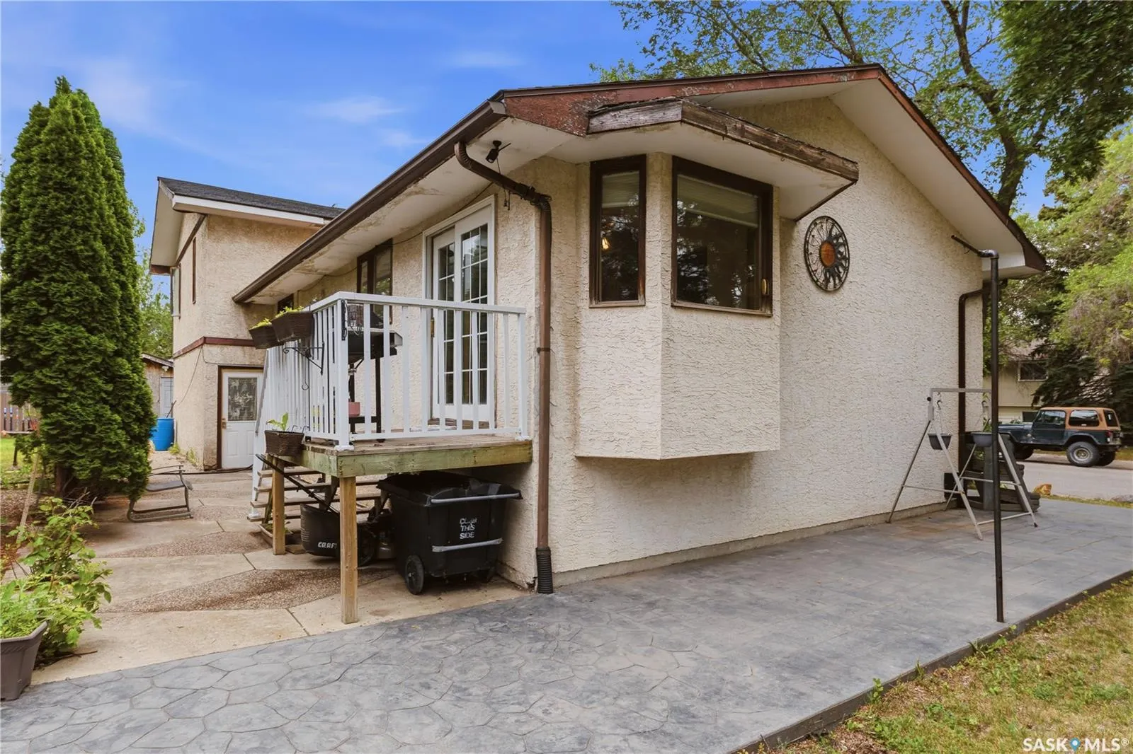 195 Forsyth CRESCENT