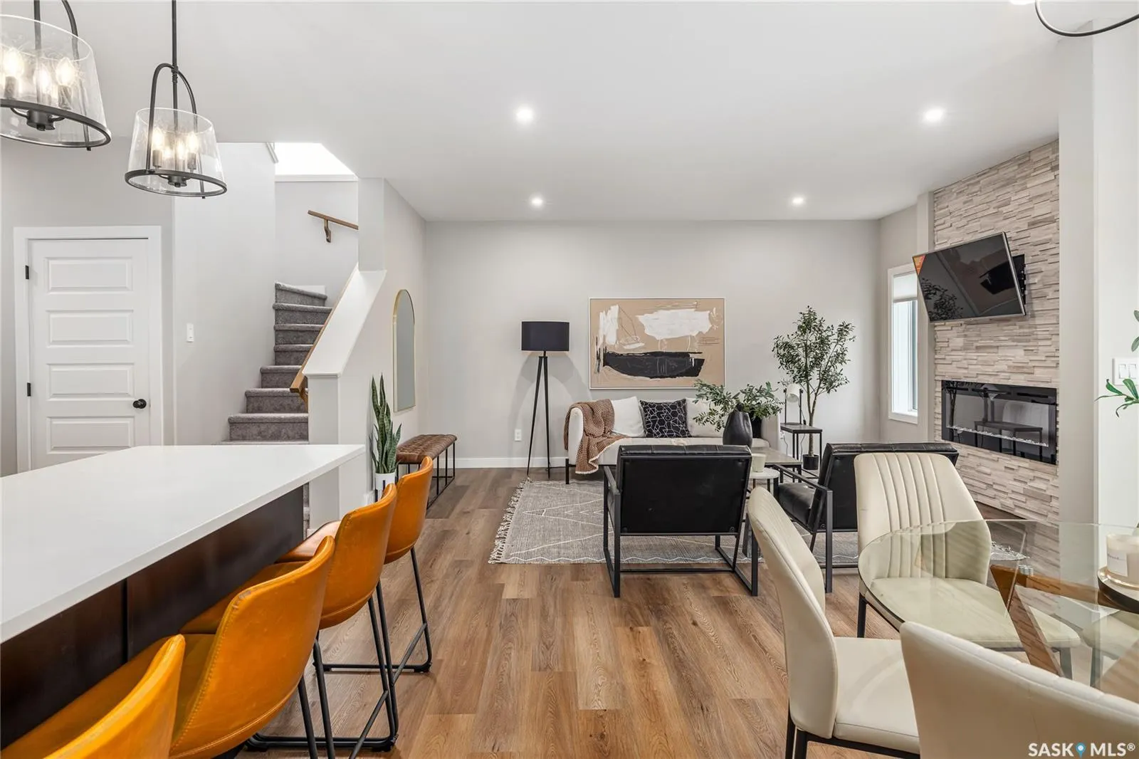 3012 Favel DRIVE