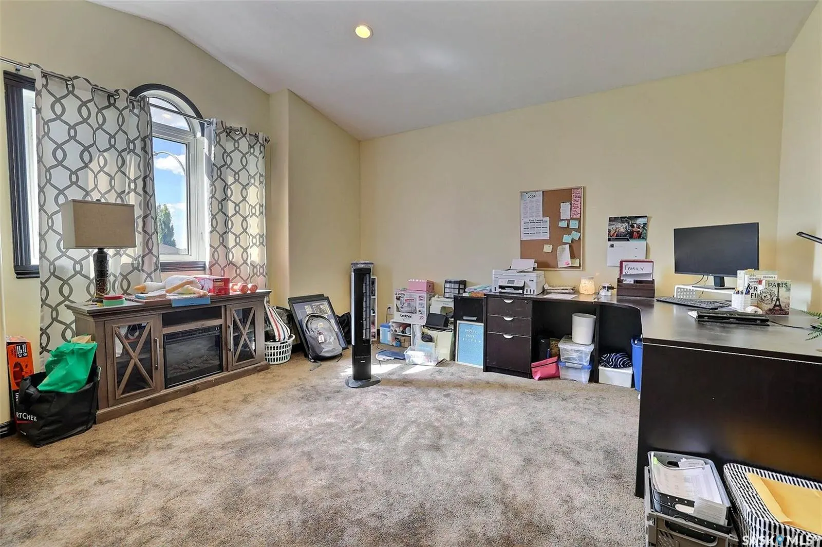 71 Fairway CRESCENT