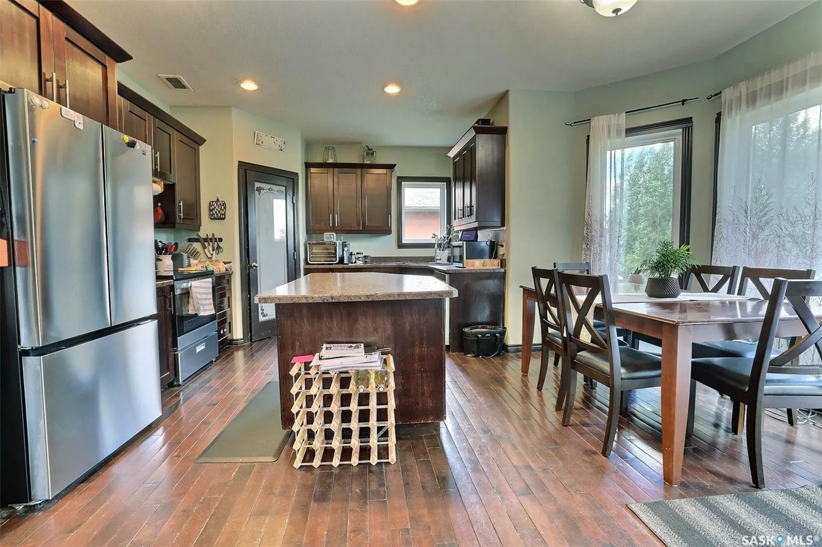 71 Fairway CRESCENT