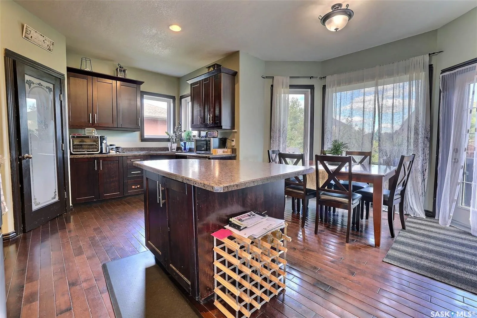 71 Fairway CRESCENT