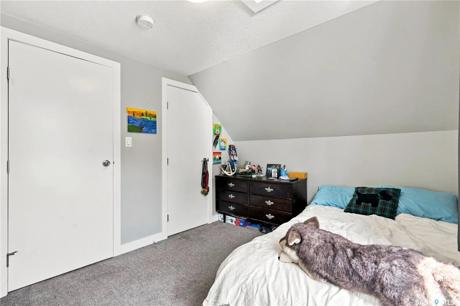 145 Lillooet STREET E