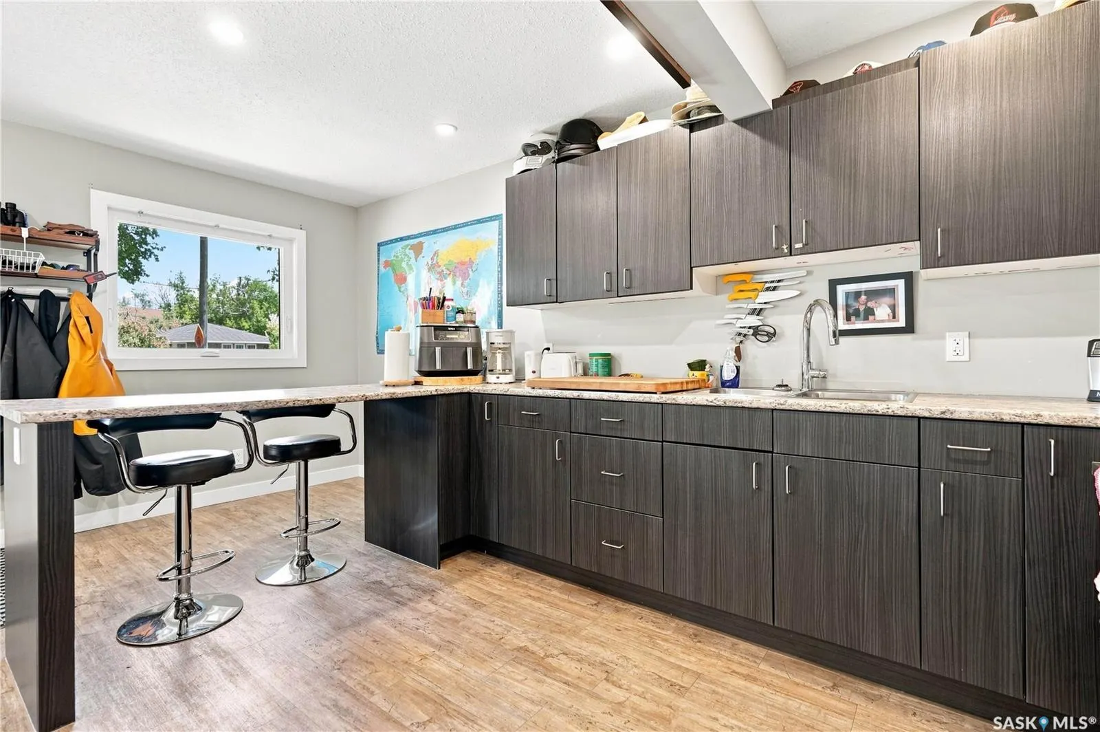 145 Lillooet STREET E