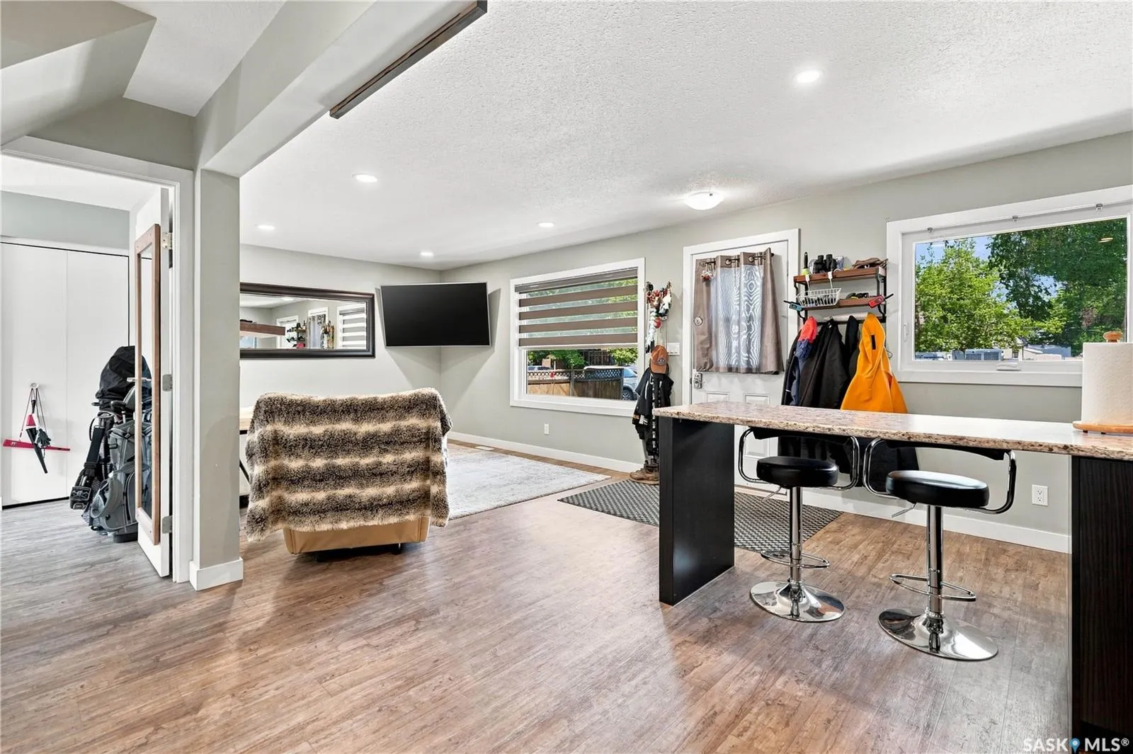 145 Lillooet STREET E
