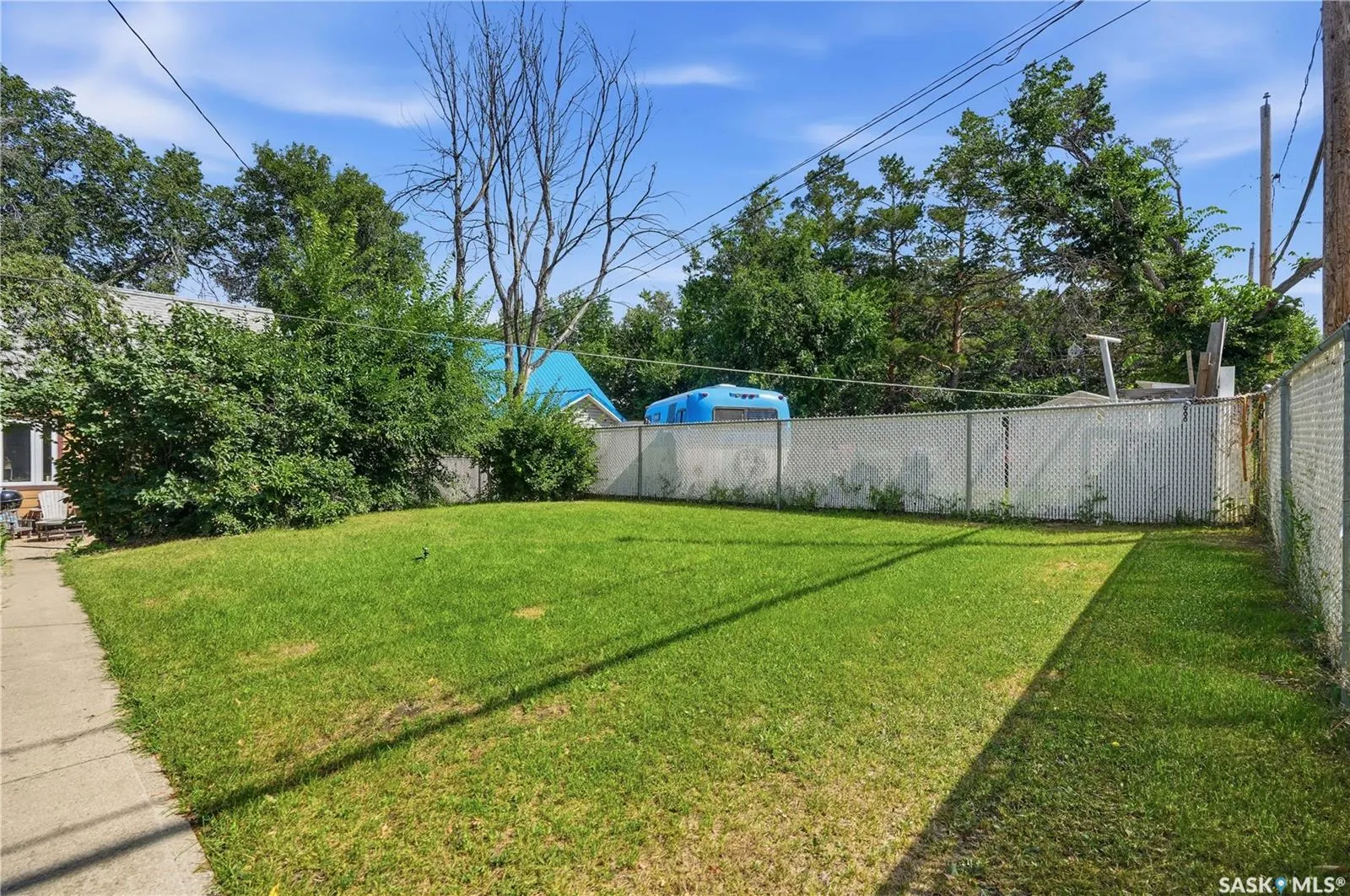 145 Lillooet STREET E