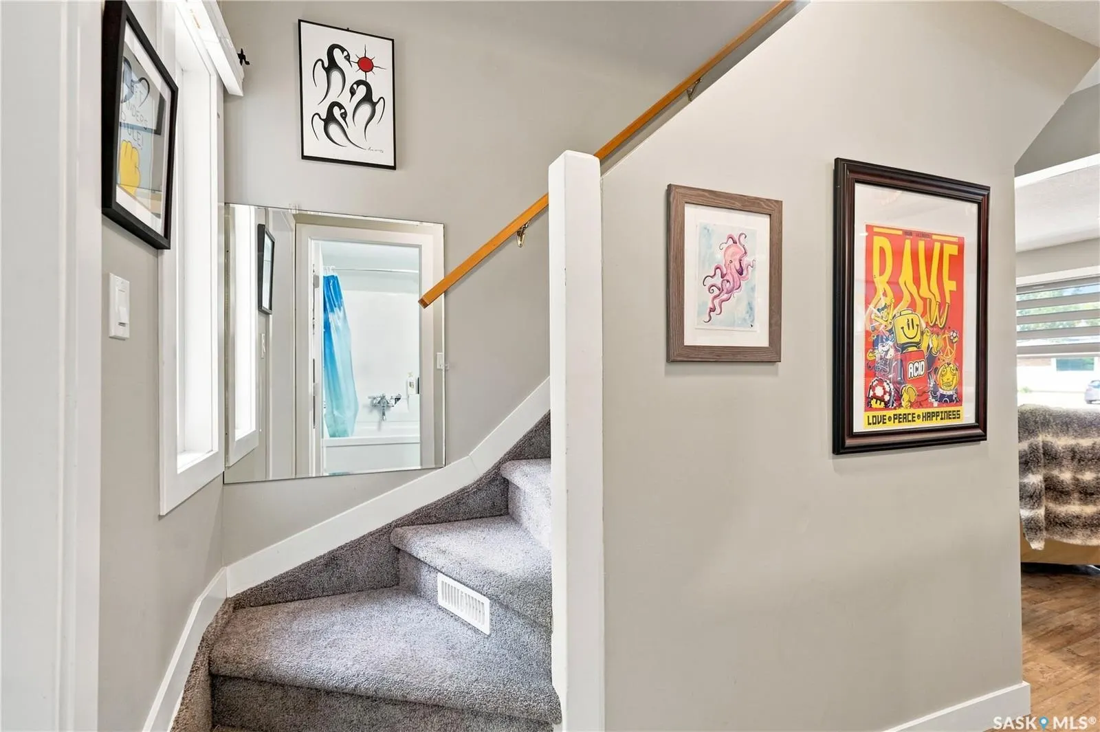 145 Lillooet STREET E