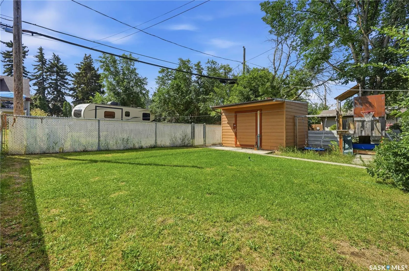 145 Lillooet STREET E