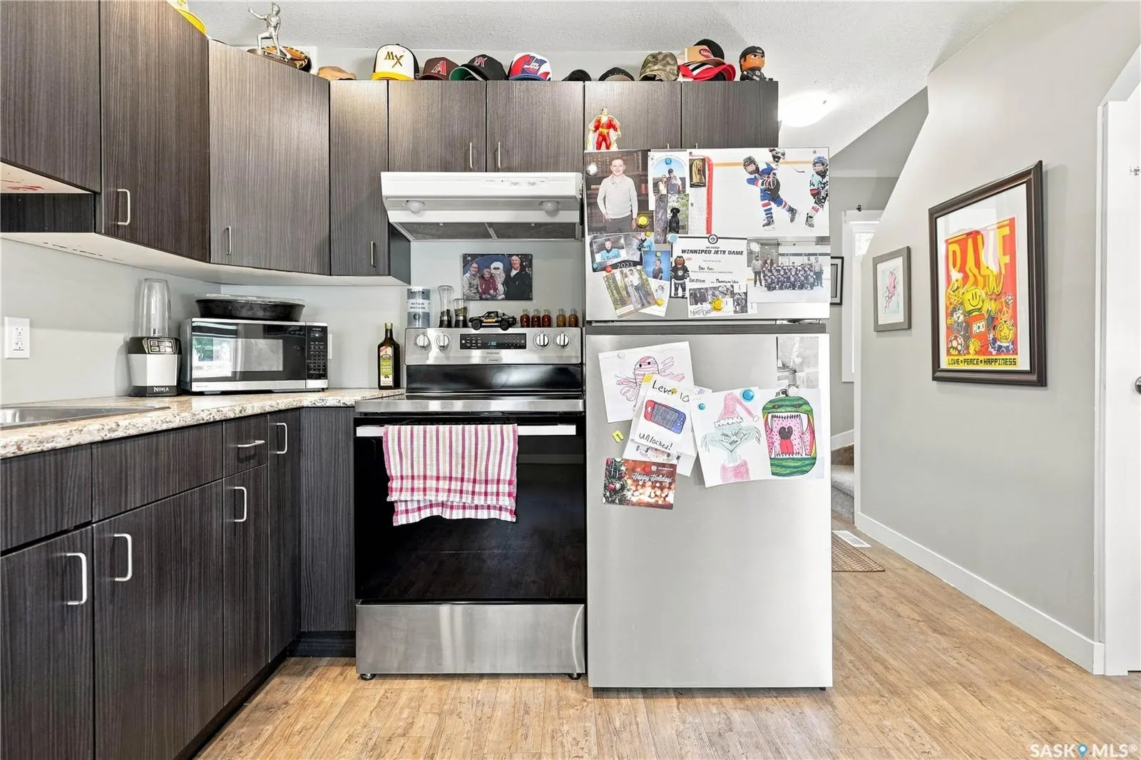 145 Lillooet STREET E