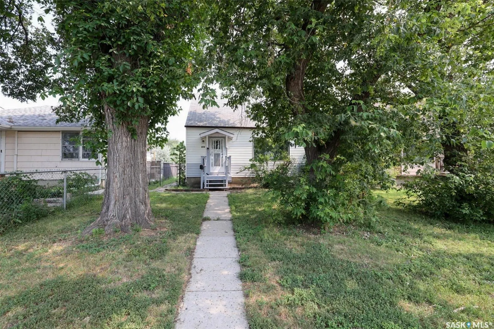 859 Pasqua STREET