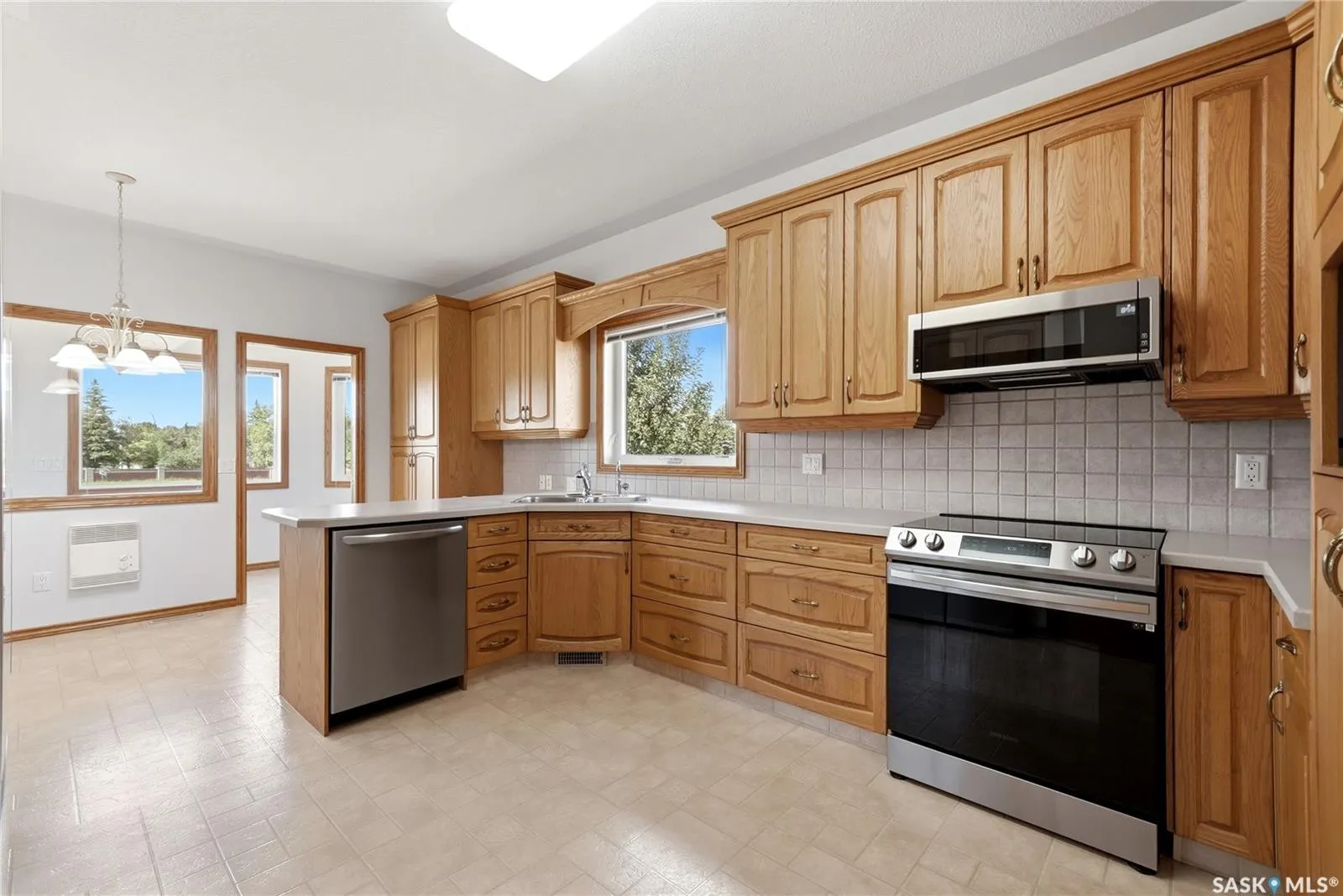 11330 Wascana MEADOWS