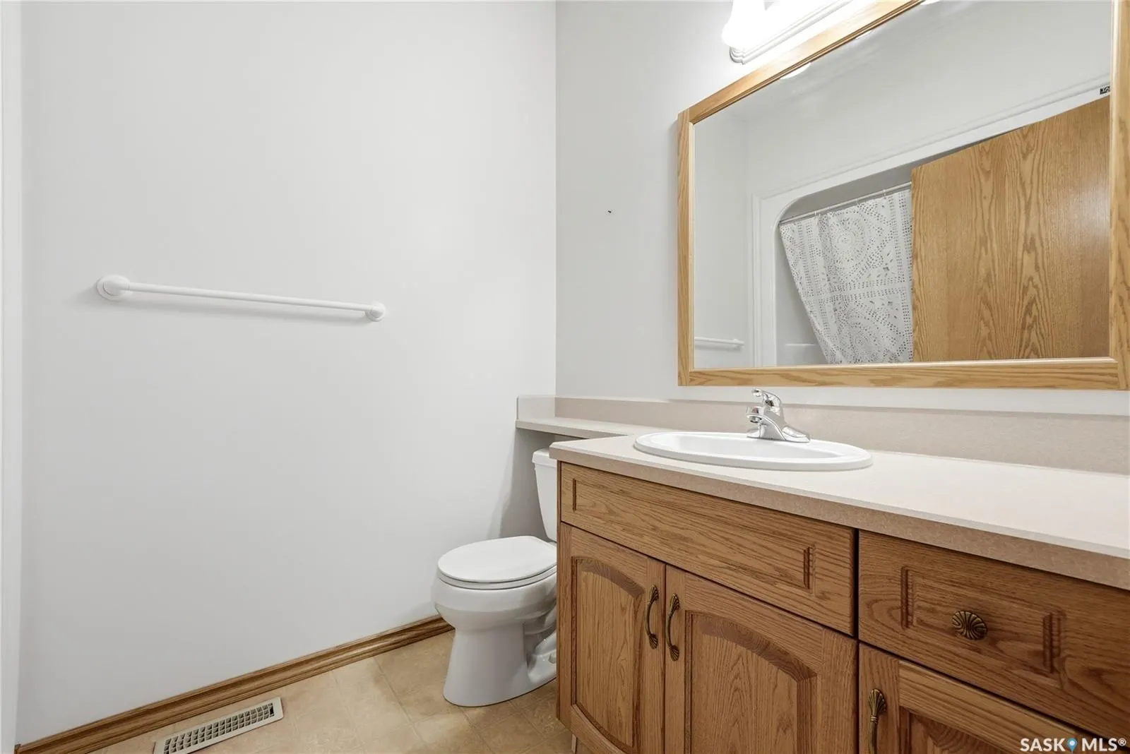 11330 Wascana MEADOWS