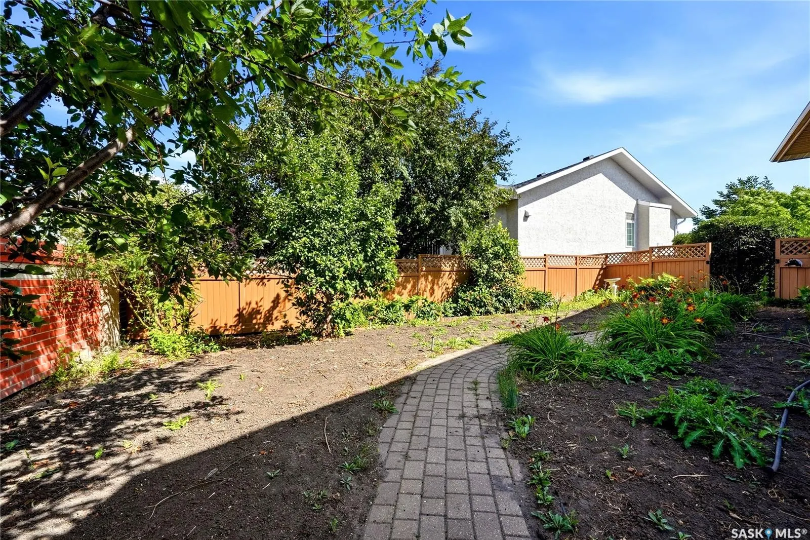 11330 Wascana MEADOWS
