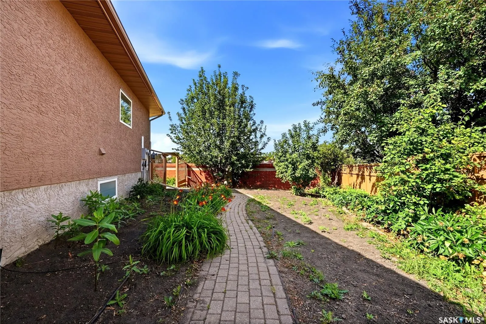 11330 Wascana MEADOWS