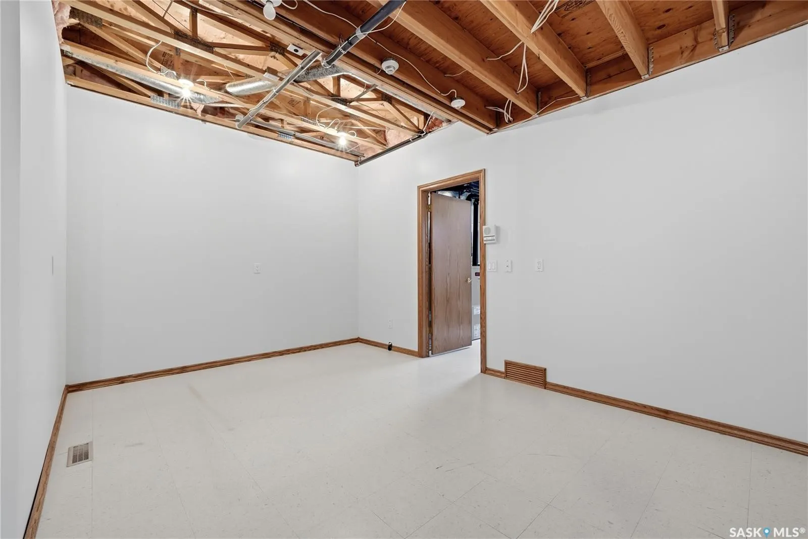 11330 Wascana MEADOWS