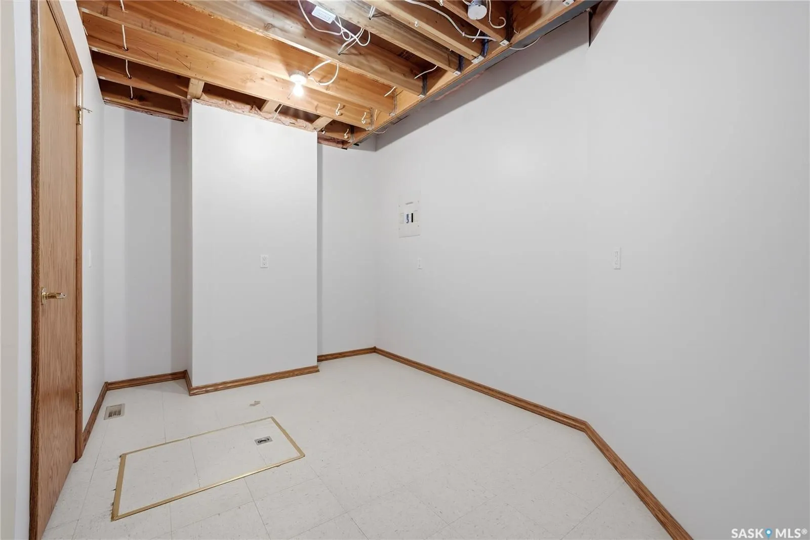 11330 Wascana MEADOWS