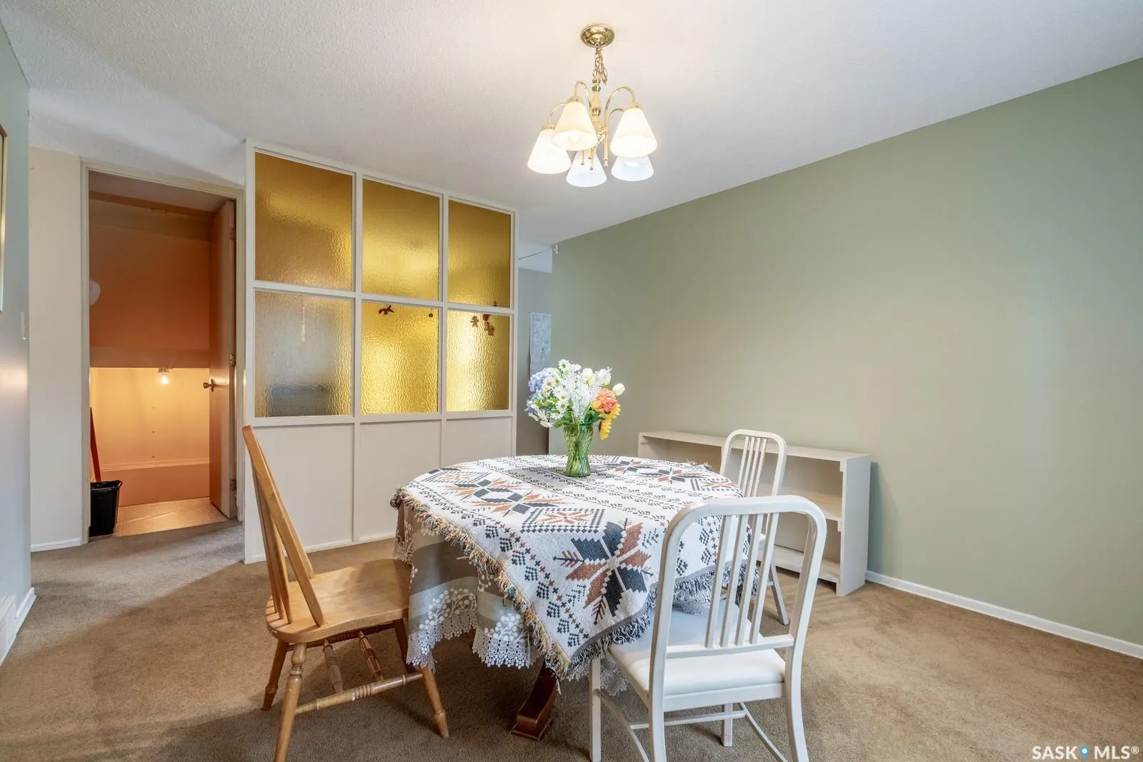 145 Mayfair CRESCENT