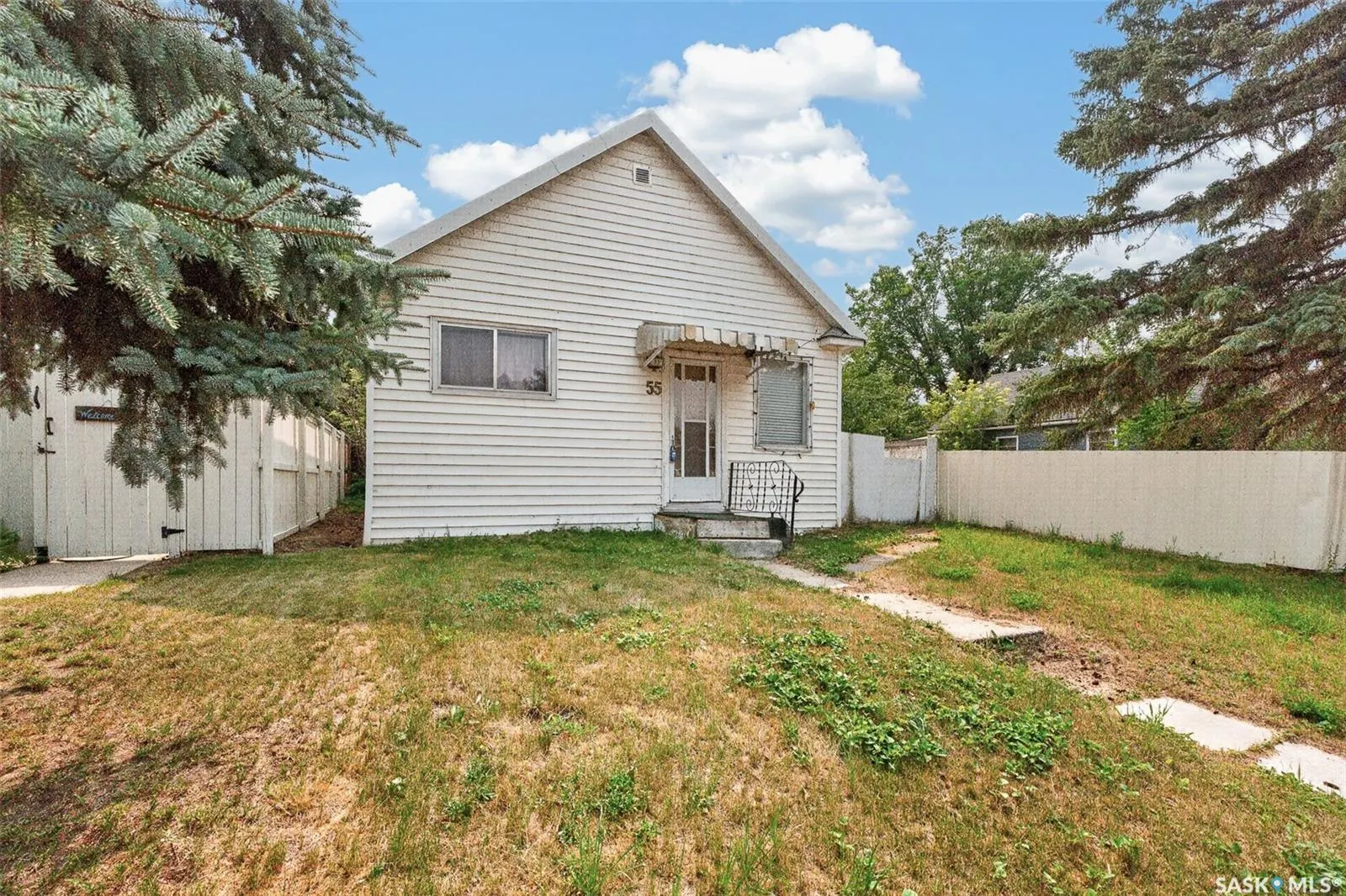55 Iroquois STREET W